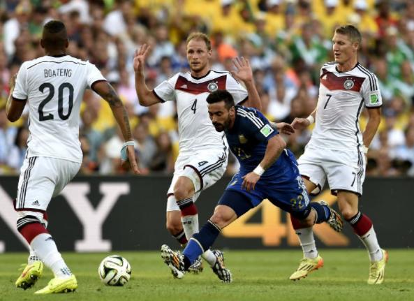 迪乌夫：齐沃经常和我交流帮我提高，高兴自己的机会越来越多