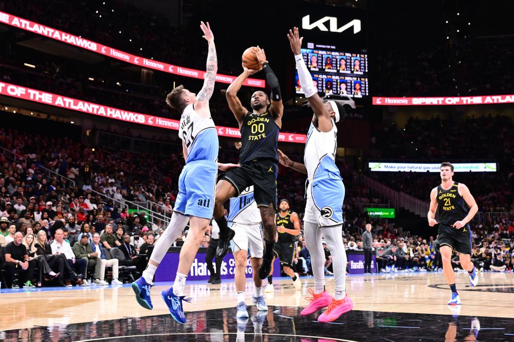 科莫5-1大胜都灵，阿达伊梅开二度，巴图里纳破门