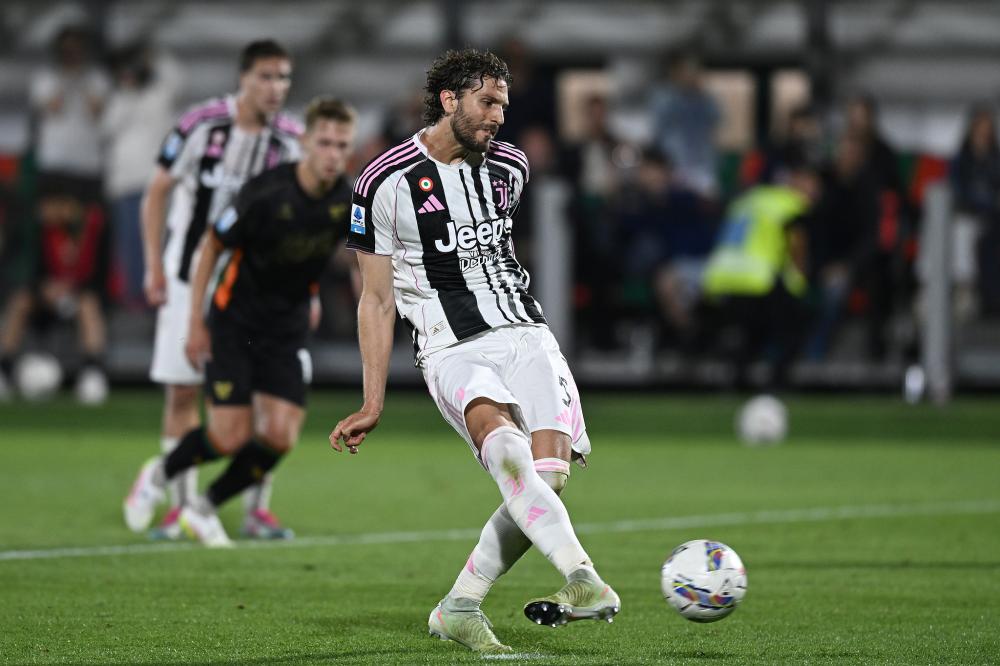 还要补强！英媒：桑德兰有意签下特罗姆瑟中场小将达尔