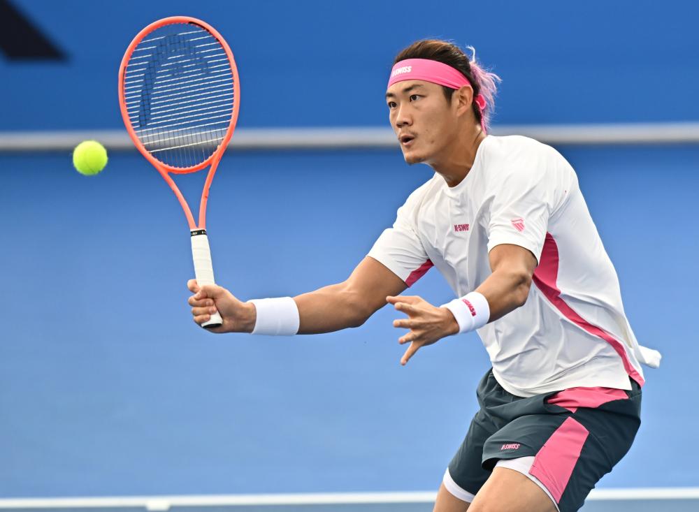 奎克利成队史首位真实命中率100%，且20+5+5的后卫