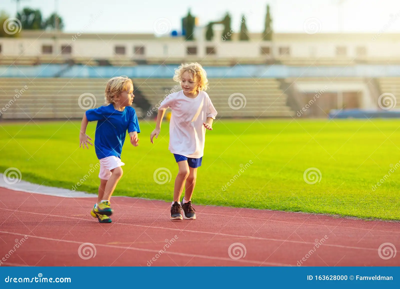 韩旭：舆论说我为了国内挣钱不参加海外联赛，当时觉得很委屈